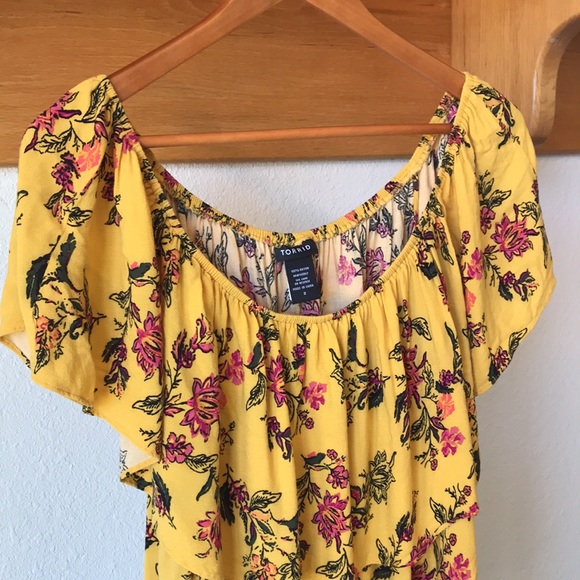 Torrid Off-the-Shoulder Floral Blouse with Ruffle - Picture 6 of 9